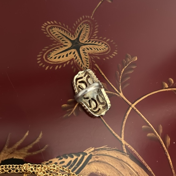 Forever 21 Ring - Picture 3 of 4